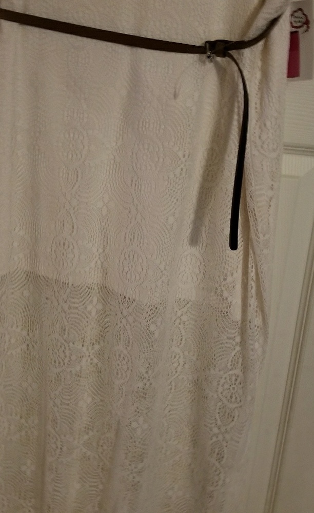 2X White lace skirt